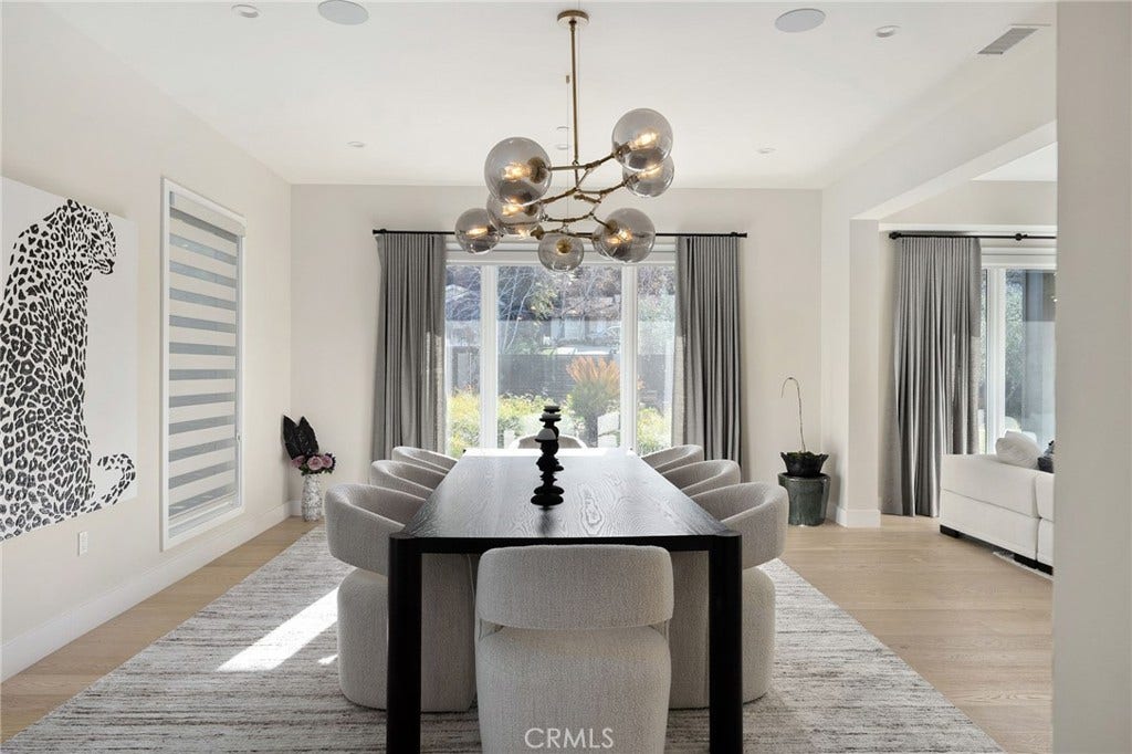 15547 Valley Vista Boulevard, Encino, CA 91436 15547 Valley Vista Boulevard, Encino, CA 91436