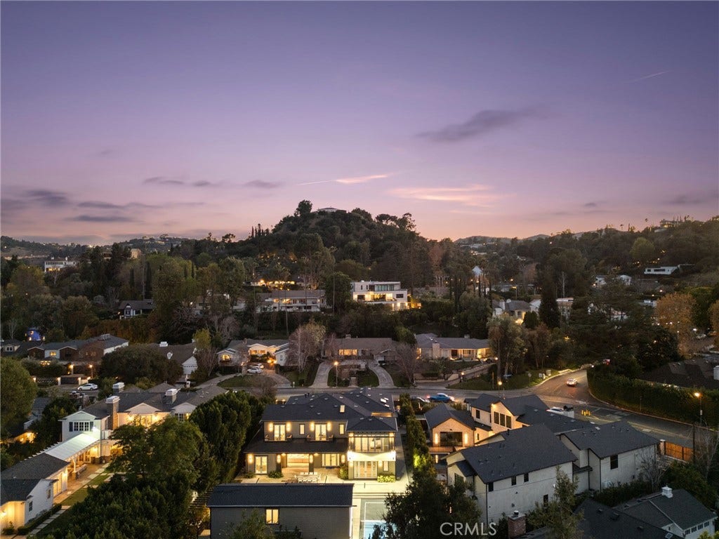 15547 Valley Vista Boulevard, Encino, CA 91436 15547 Valley Vista Boulevard, Encino, CA 91436