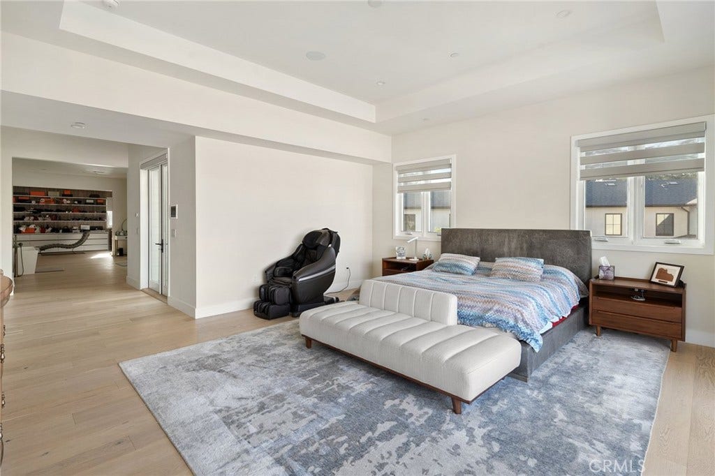 15547 Valley Vista Boulevard, Encino, CA 91436 15547 Valley Vista Boulevard, Encino, CA 91436