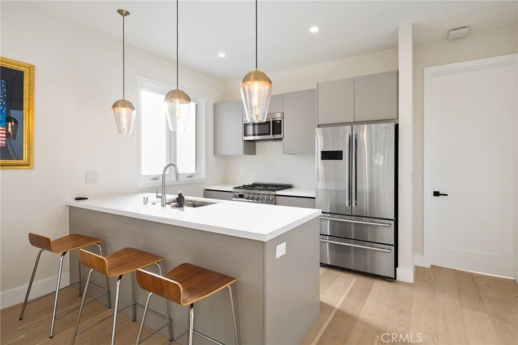 15547 Valley Vista Boulevard, Encino, CA 91436 15547 Valley Vista Boulevard, Encino, CA 91436