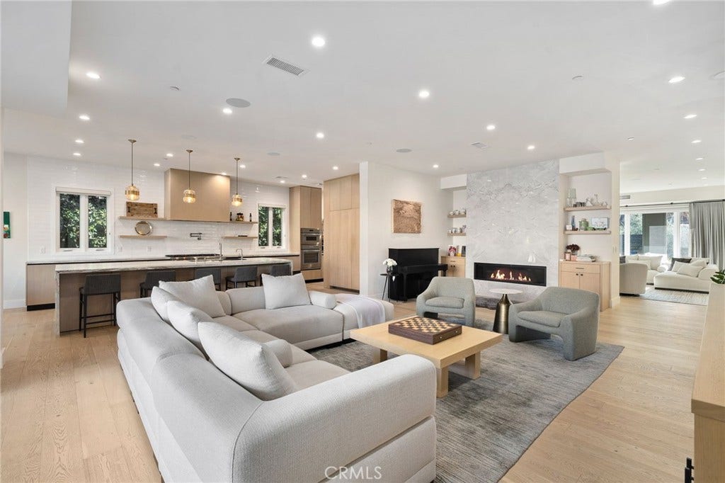 15547 Valley Vista Boulevard, Encino, CA 91436 15547 Valley Vista Boulevard, Encino, CA 91436