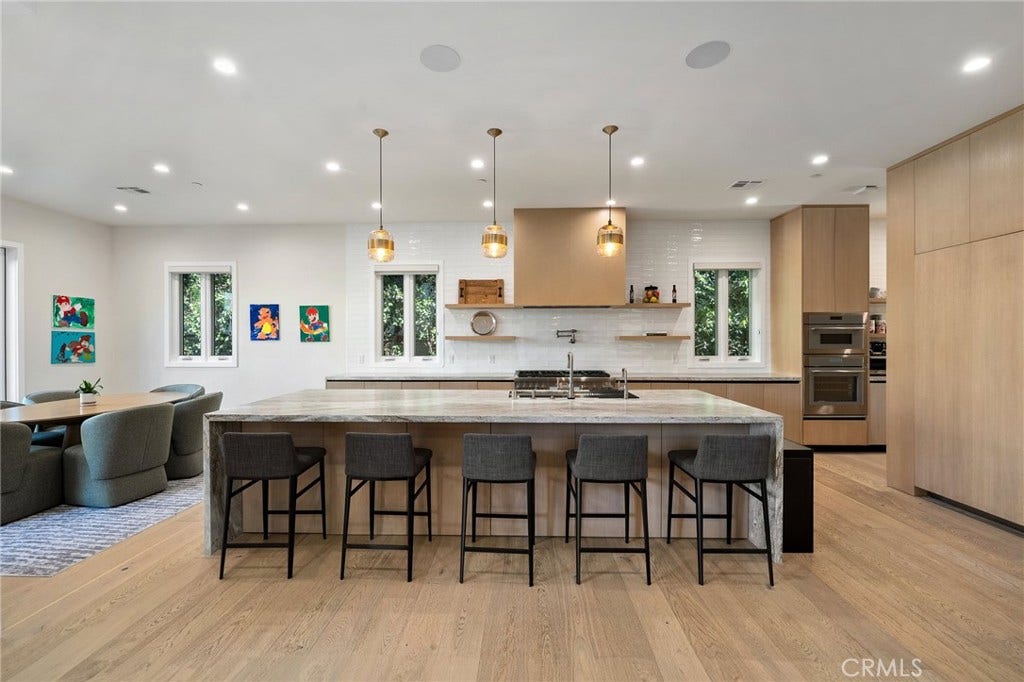 15547 Valley Vista Boulevard, Encino, CA 91436 15547 Valley Vista Boulevard, Encino, CA 91436