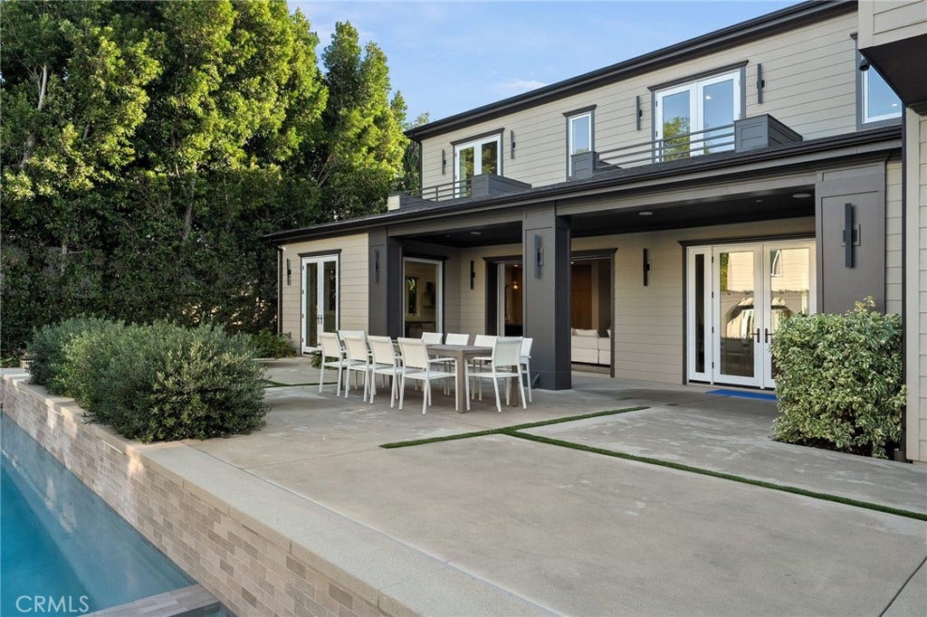 15547 Valley Vista Boulevard, Encino, CA 91436 15547 Valley Vista Boulevard, Encino, CA 91436
