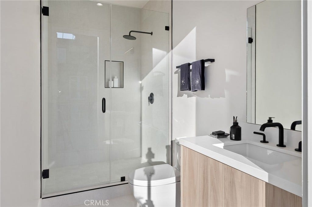 15547 Valley Vista Boulevard, Encino, CA 91436 15547 Valley Vista Boulevard, Encino, CA 91436