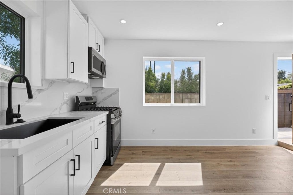 7053 Fallbrook Avenue, West Hills, CA 91307 7053 Fallbrook Avenue, West Hills, CA 91307