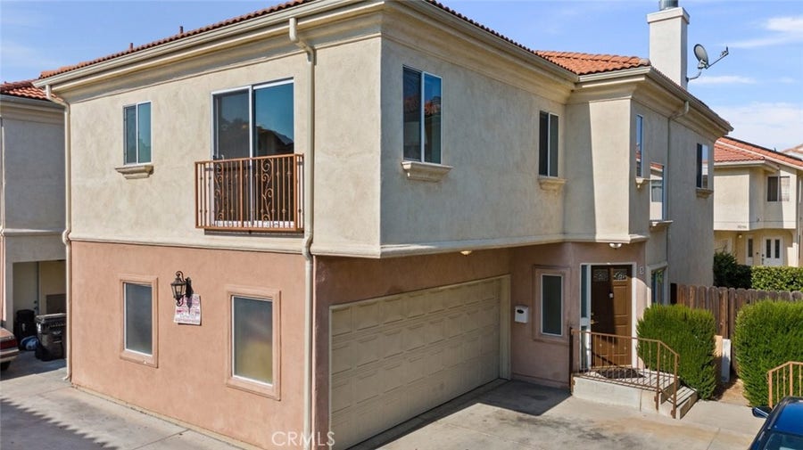 Property photo for 18340 Keswick Street, #5, Reseda, CA