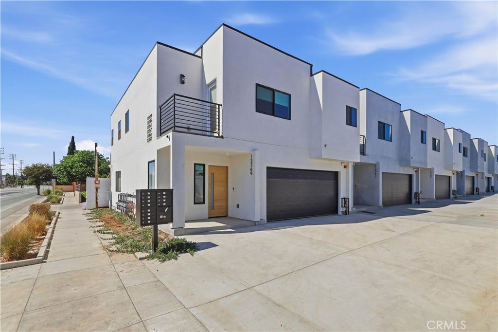 13357 W Cellest Parkway, Pacoima, CA 91331 13357 W Cellest Parkway, Pacoima, CA 91331