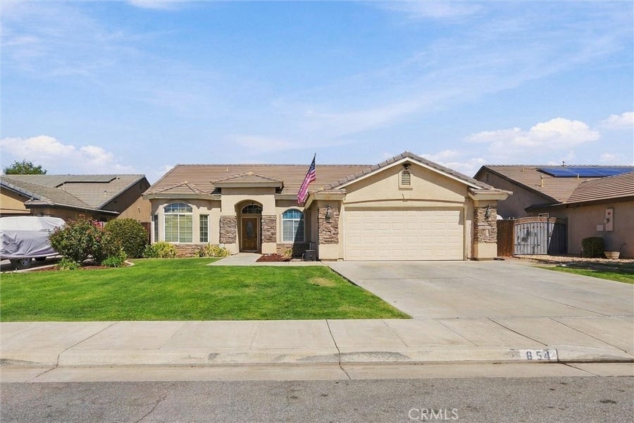 Property photo for 654 Mountain Mist Court, Bakersfield, CA