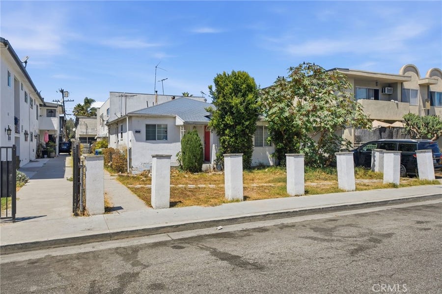 Property photo for 1939 Chariton, Los Angeles, CA