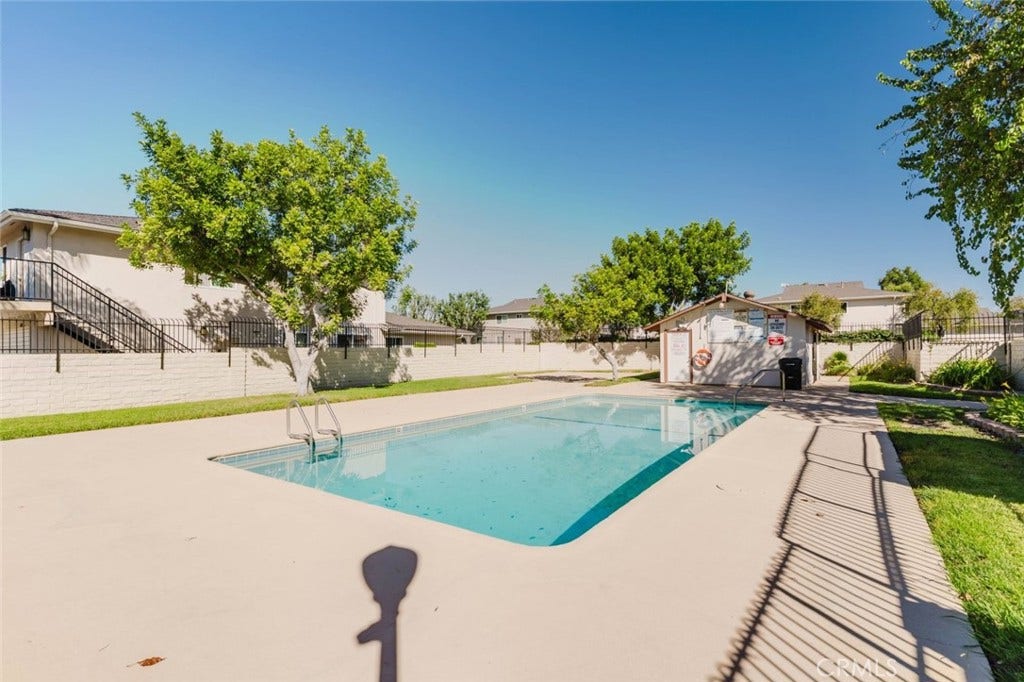 600 Avenida Del Platino, Thousand Oaks, CA 91320