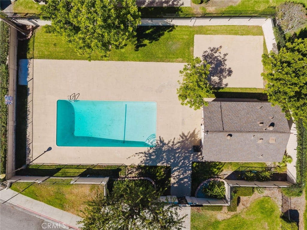 600 Avenida Del Platino, Thousand Oaks, CA 91320