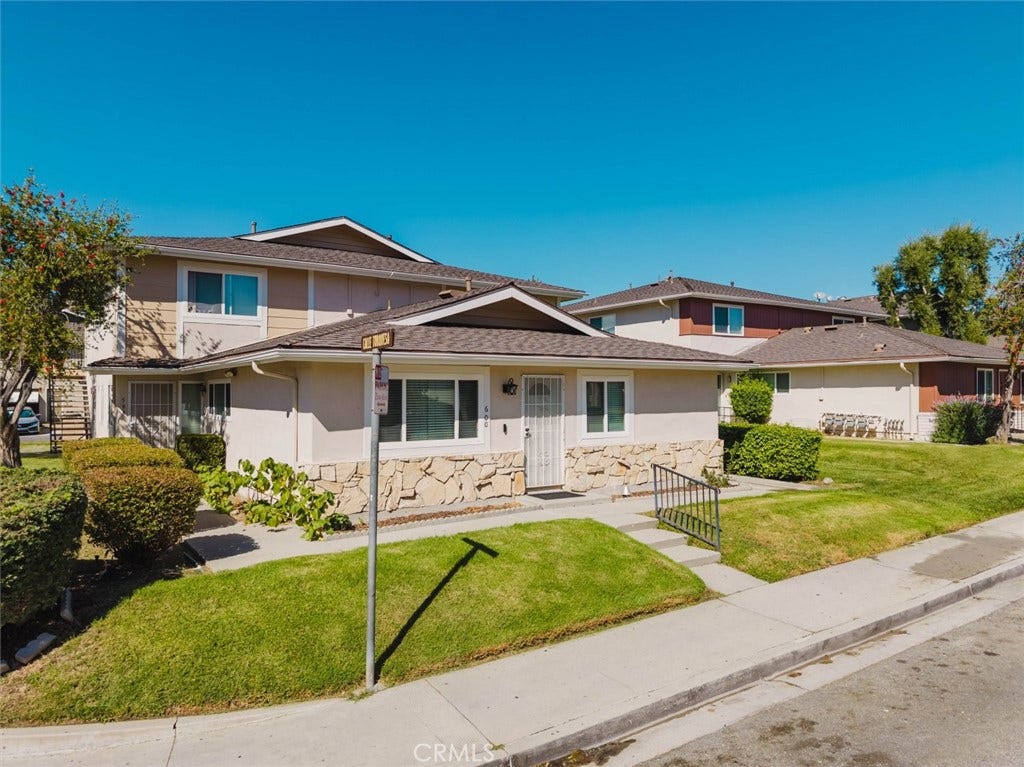 600 Avenida Del Platino, Thousand Oaks, CA 91320