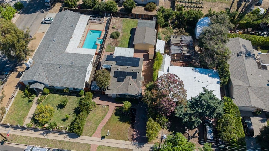 10572 Shoshone Avenue, Granada Hills, CA 91344