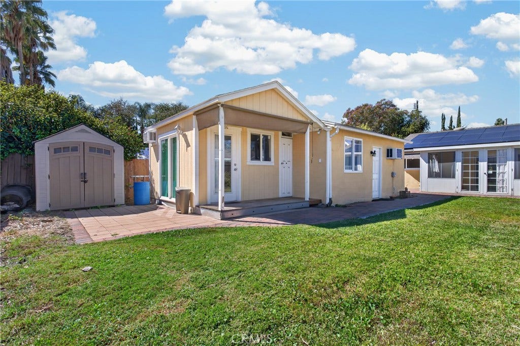 10572 Shoshone Avenue, Granada Hills, CA 91344