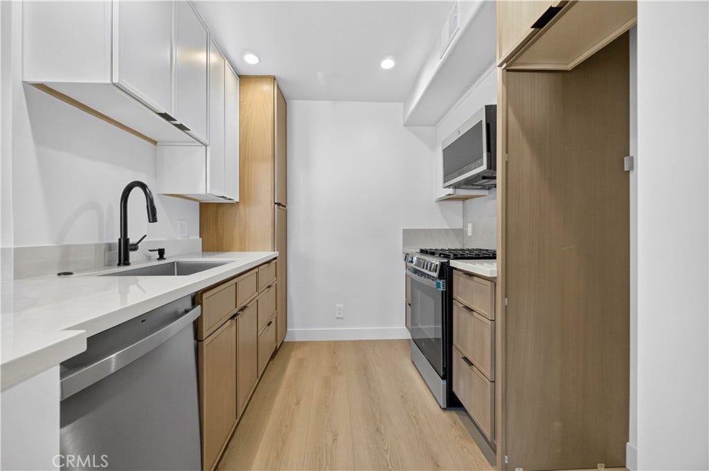 15455 Sherman, Van Nuys, CA 91406