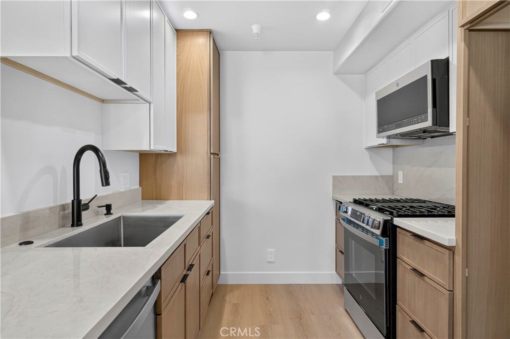 15455 Sherman, Van Nuys, CA 91406