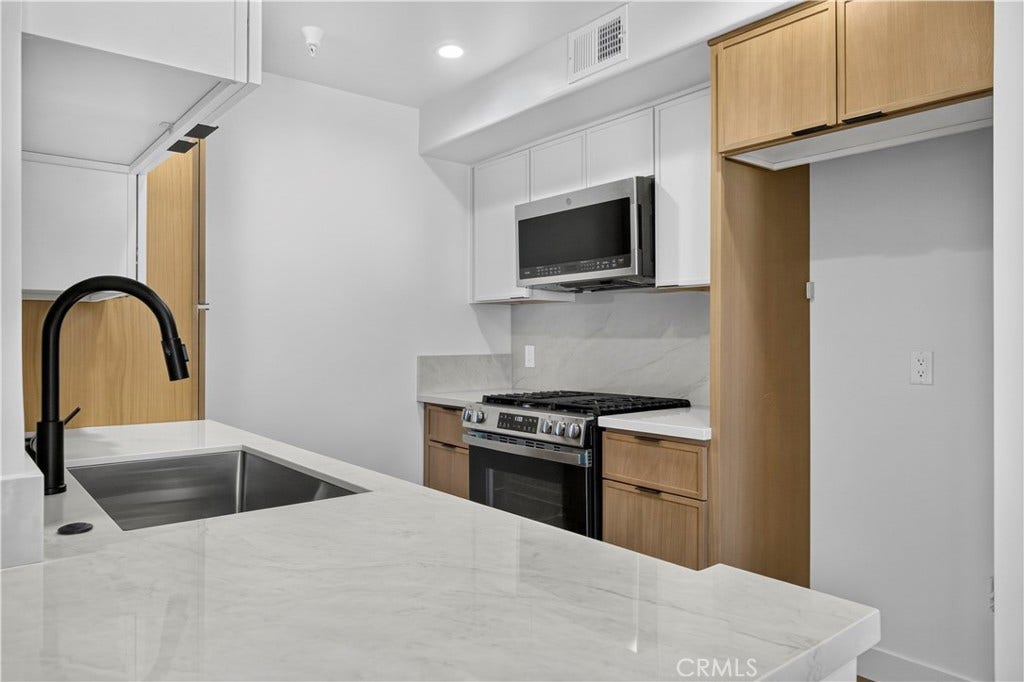 15455 Sherman, Van Nuys, CA 91406