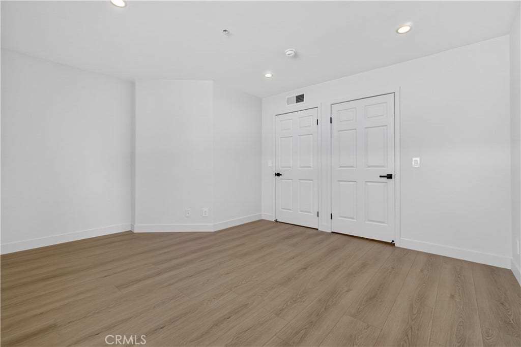 15455 Sherman, Van Nuys, CA 91406