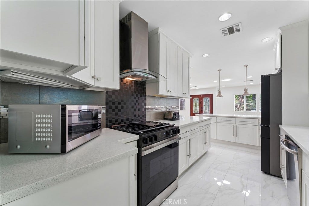 4719 Wortser, Sherman Oaks, CA 91423 4719 Wortser, Sherman Oaks, CA 91423