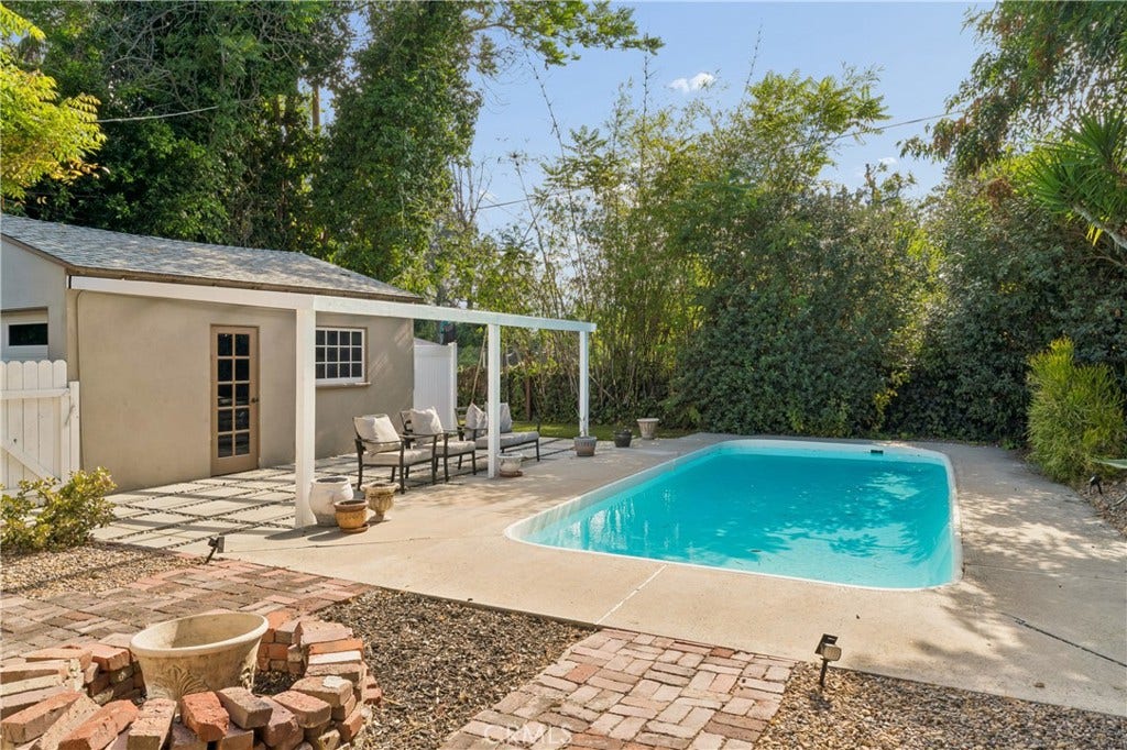 4719 Wortser, Sherman Oaks, CA 91423 4719 Wortser, Sherman Oaks, CA 91423
