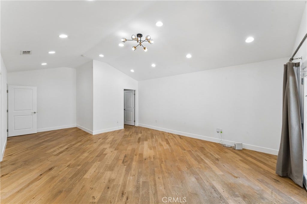 4719 Wortser, Sherman Oaks, CA 91423 4719 Wortser, Sherman Oaks, CA 91423