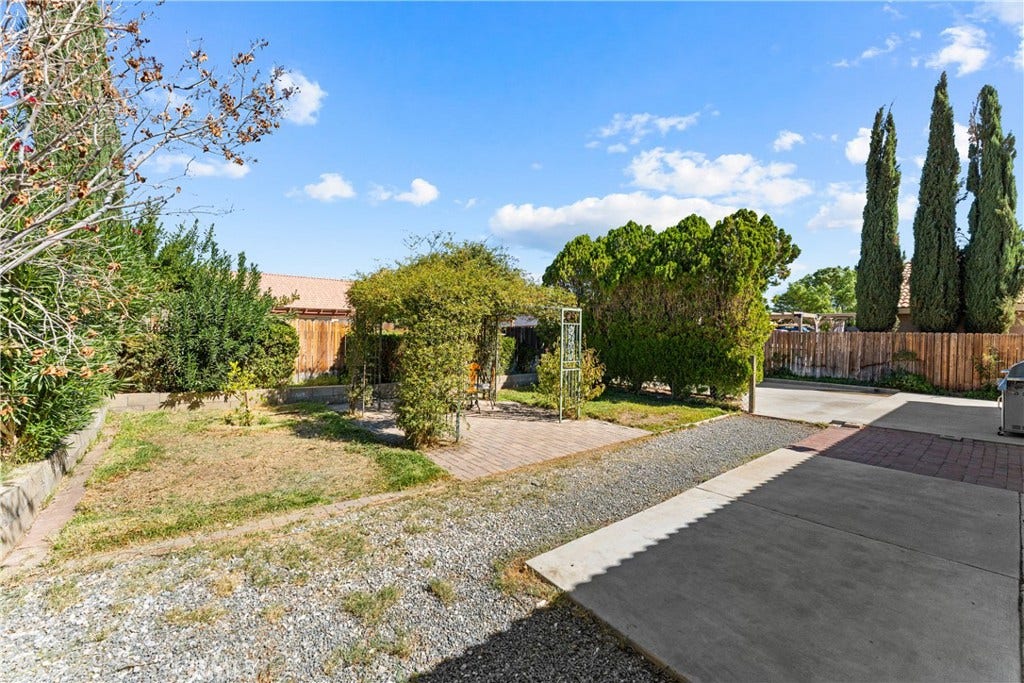 3331 Kellie Ave, Rosamond, CA 93560