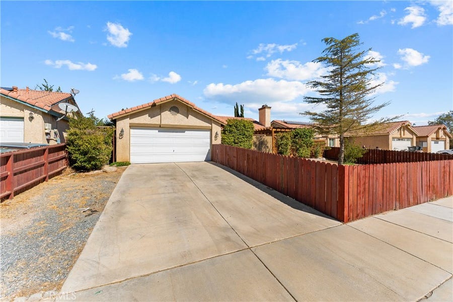 Property photo for 3331 Kellie Ave, Rosamond, CA