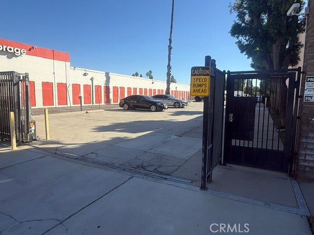 8030 Deering Ave, Canoga Park, CA 91311 8030 Deering Ave, Canoga Park, CA 91311