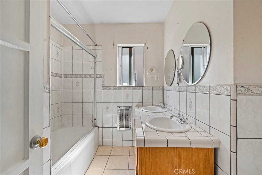 10561 Marklein, San Fernando, CA 91345