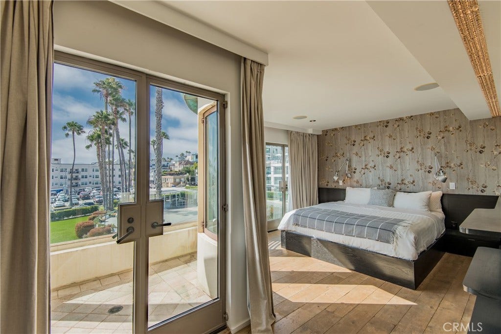 11 Marine Terrace, #3, Santa Monica, CA 90401