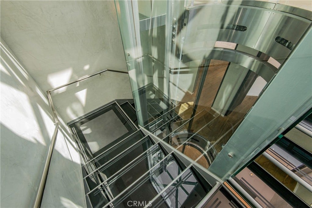 11 Marine Terrace, #3, Santa Monica, CA 90401