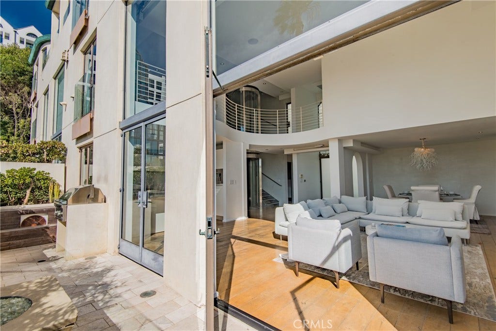 11 Marine Terrace, #3, Santa Monica, CA 90401
