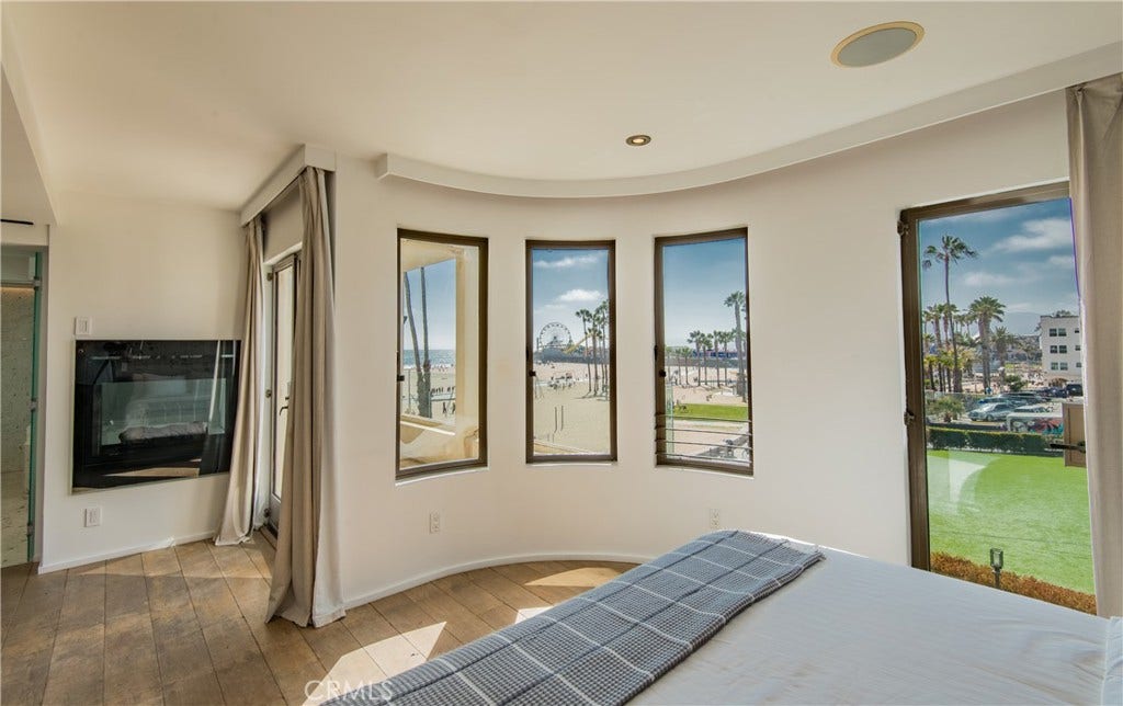 11 Marine Terrace, #3, Santa Monica, CA 90401