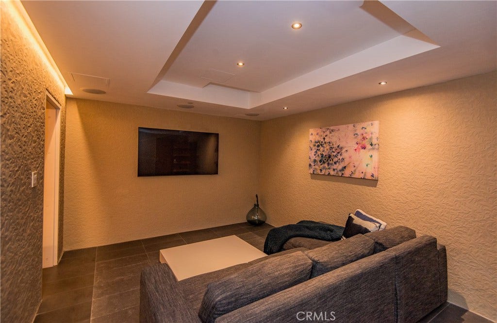 11 Marine Terrace, #3, Santa Monica, CA 90401