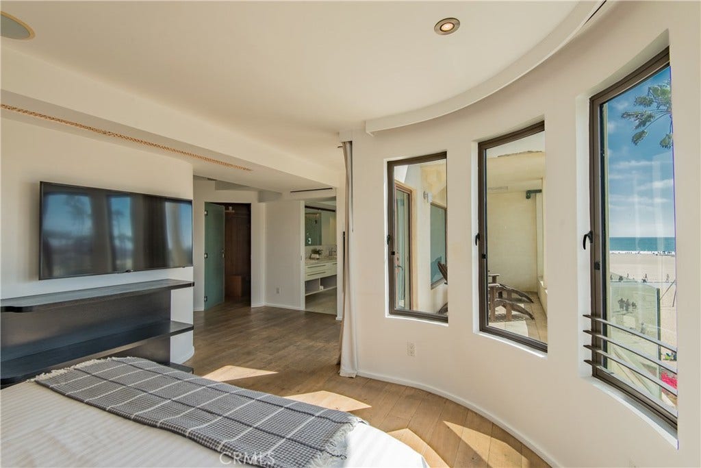 11 Marine Terrace, #3, Santa Monica, CA 90401