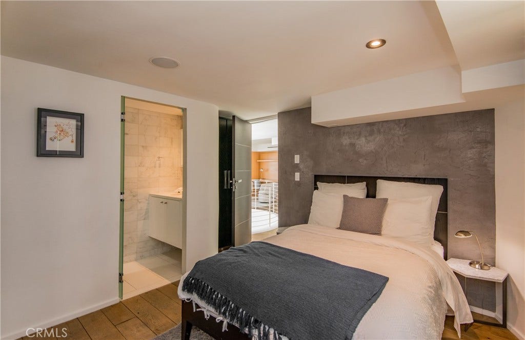11 Marine Terrace, #3, Santa Monica, CA 90401