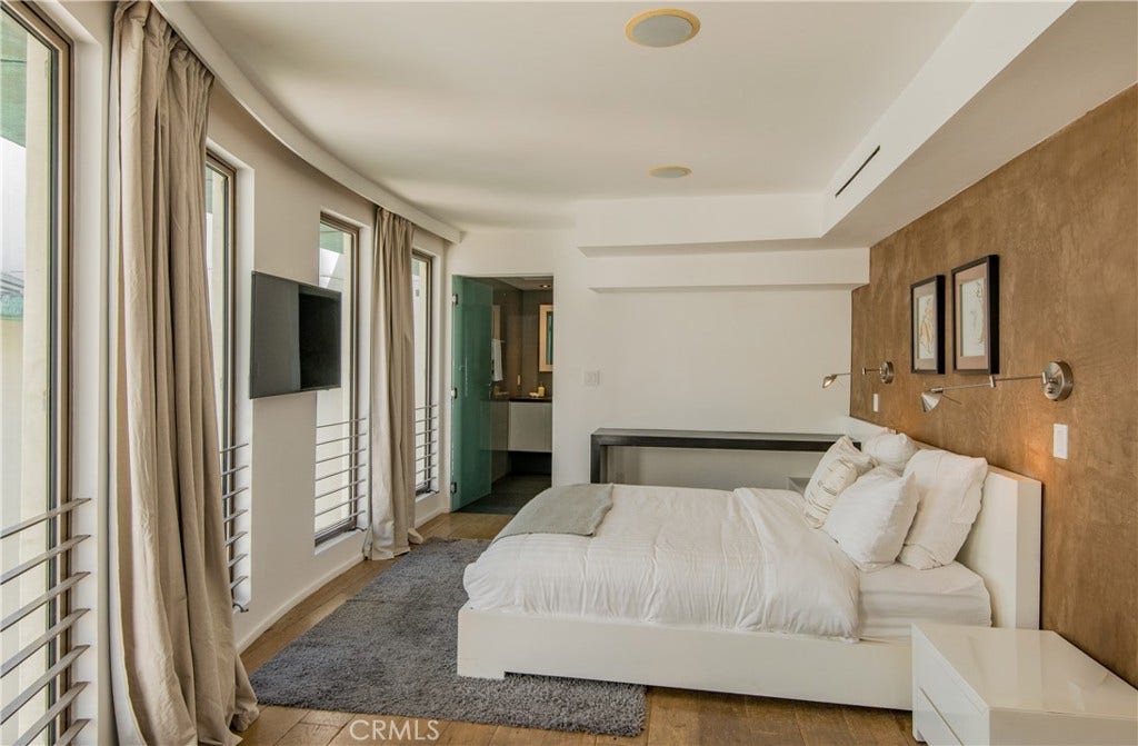 11 Marine Terrace, #3, Santa Monica, CA 90401