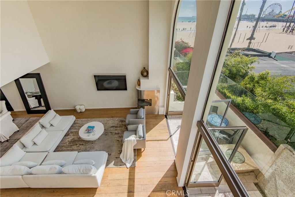 11 Marine Terrace, #3, Santa Monica, CA 90401