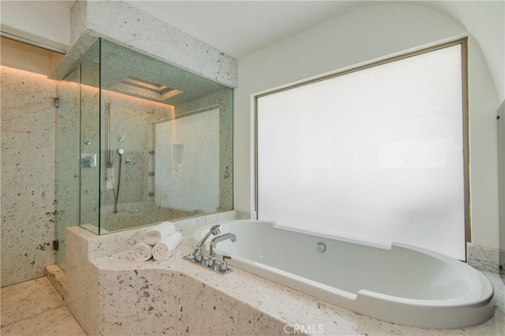 11 Marine Terrace, #3, Santa Monica, CA 90401