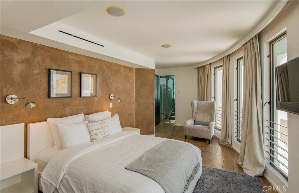 11 Marine Terrace, #3, Santa Monica, CA 90401