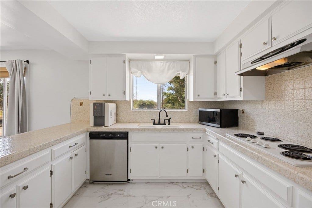 33036 E 165th Street, Llano, CA 93544 33036 E 165th Street, Llano, CA 93544