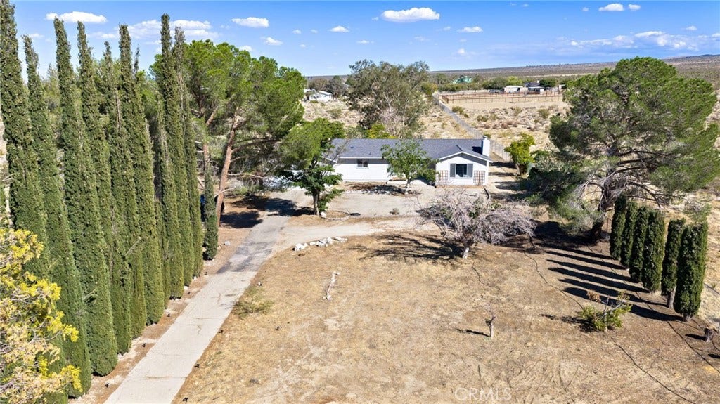 33036 E 165th Street, Llano, CA 93544 33036 E 165th Street, Llano, CA 93544