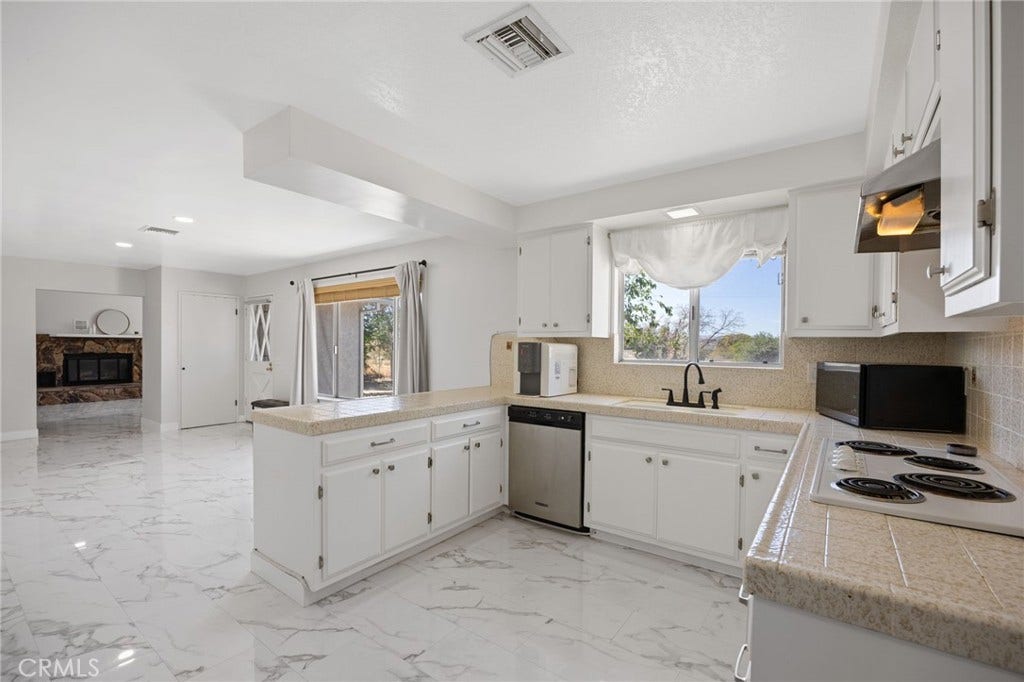 33036 E 165th Street, Llano, CA 93544 33036 E 165th Street, Llano, CA 93544