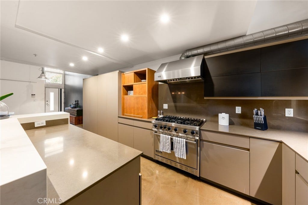 1037 N Laurel Avenue, #11B, Los Angeles, CA 90046 1037 N Laurel Avenue, #11B, Los Angeles, CA 90046