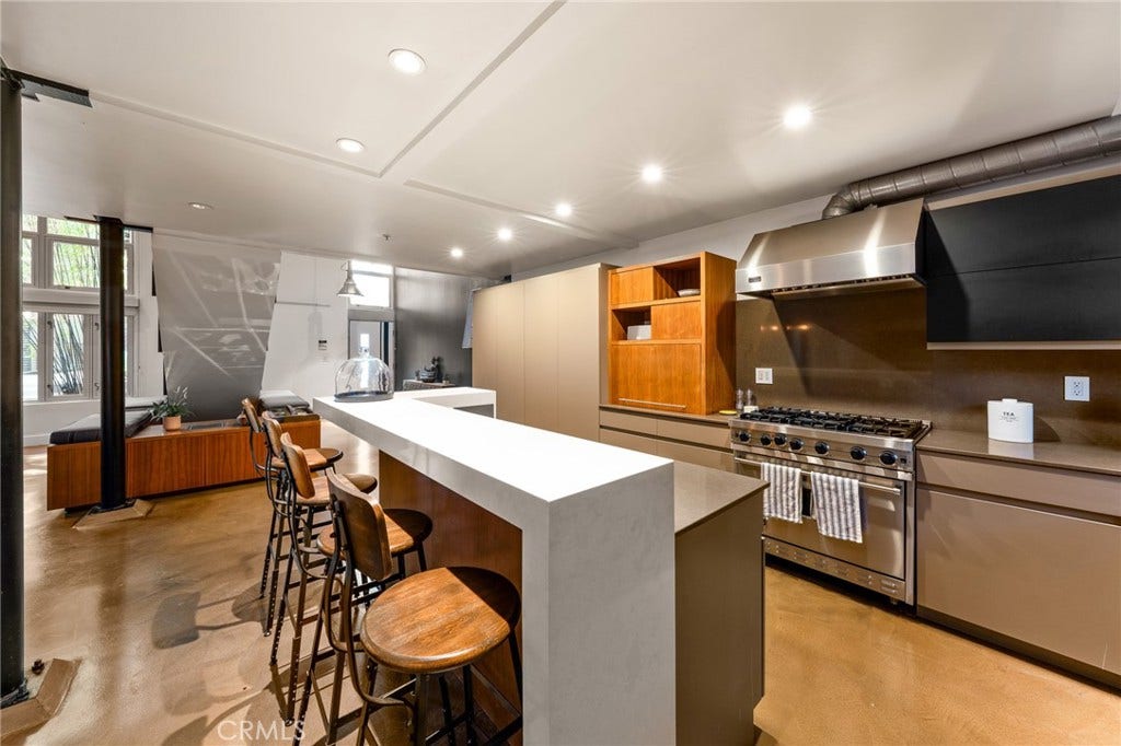 1037 N Laurel Avenue, #11B, Los Angeles, CA 90046 1037 N Laurel Avenue, #11B, Los Angeles, CA 90046