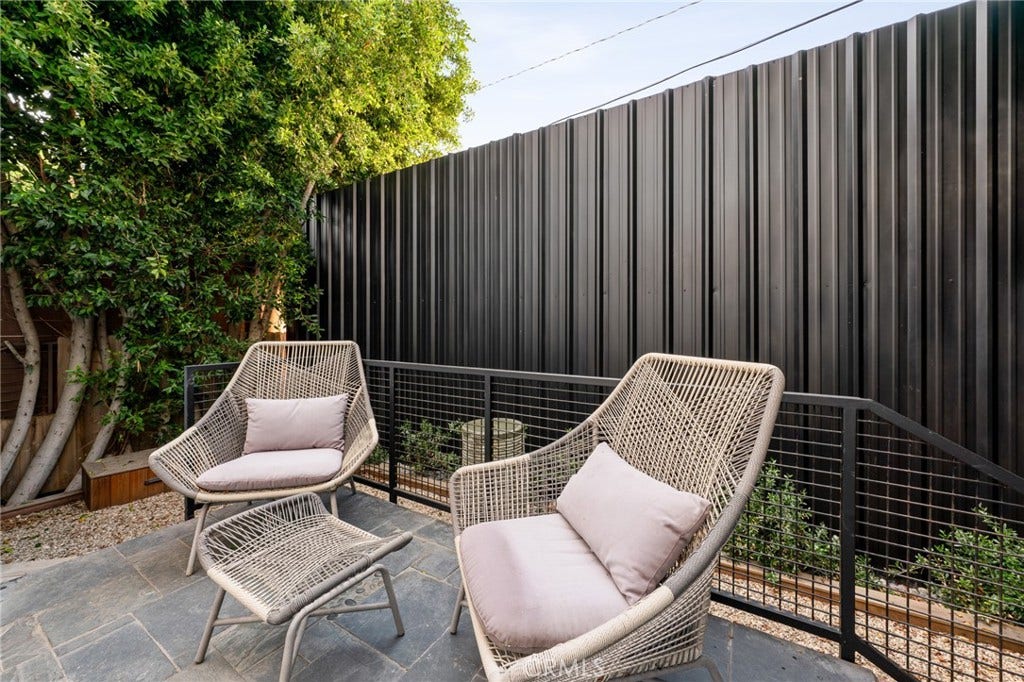 1037 N Laurel Avenue, #11B, Los Angeles, CA 90046 1037 N Laurel Avenue, #11B, Los Angeles, CA 90046
