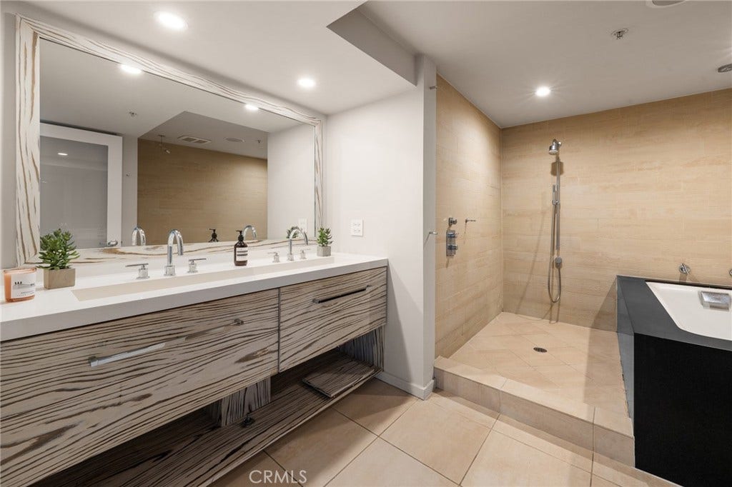 1037 N Laurel Avenue, #11B, Los Angeles, CA 90046 1037 N Laurel Avenue, #11B, Los Angeles, CA 90046