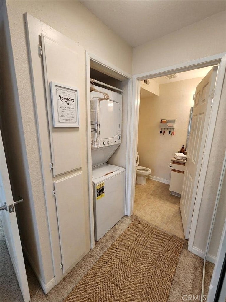 5545 Canoga Avenue, #213, Woodland Hills, CA 91367