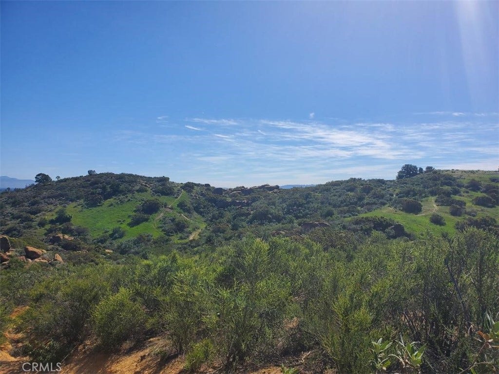 8742 Azul, West Hills, CA 91304