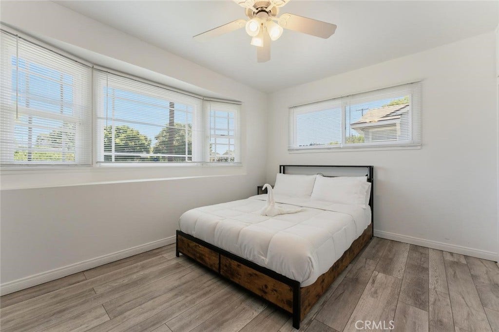 6201 Tampa, Tarzana, CA 91335 6201 Tampa, Tarzana, CA 91335